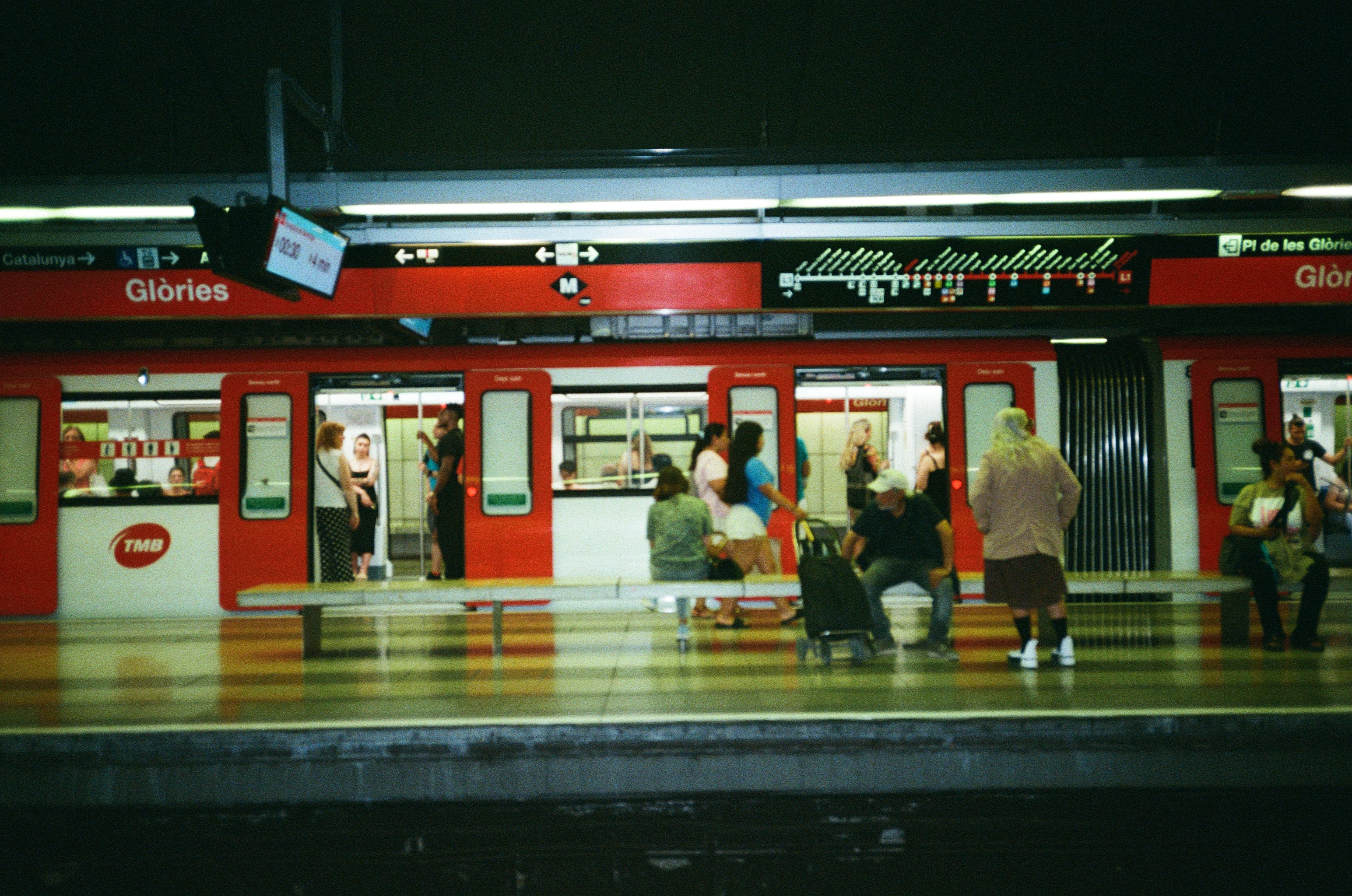 Glòries metro station - Yashica T4D, Kodak Gold 400
